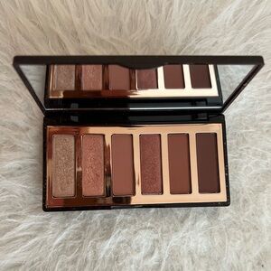 Charlotte Tilbury Eyeshadow Palette